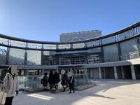 ２階エントランス「光の庭」